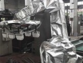 库卡搬运机器人防护服--钢铁厂应用案例